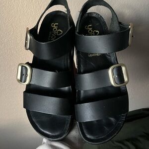 Black Women’s Sandals